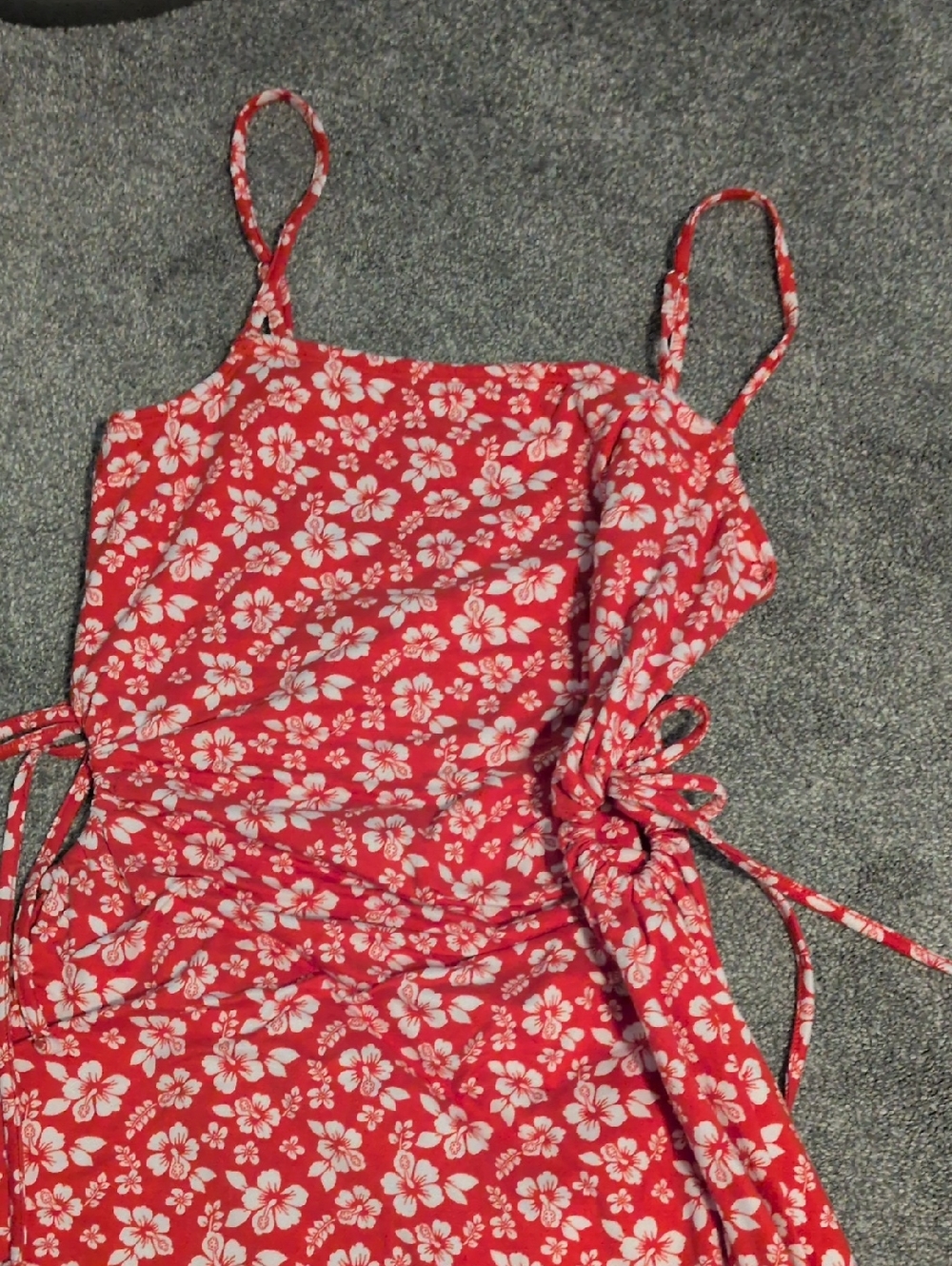 Hollister Hibiscus 🌺 Tropical Floral Red Dress Size Medium - Picture 4 of 7